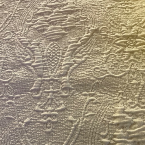 Pink Bates Queen Elizabeth Matelasse Bedspread White Fringed Coverlet 83x100 - Picture 9 of 9